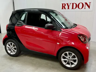 Used Smart ForTwo Coupé Passion 71 HP (52 kW) 2017 Red Coupe