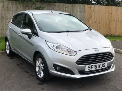 Used Ford Fiesta Zetec 82 HP (60 kW) 2016 Silver Hatchback