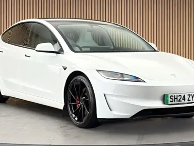 Used Tesla Model 3 Performance 461 kW (627 HP) 2024 White Sedan