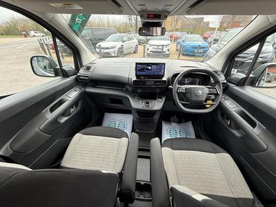 Used Citroën e-Berlingo 98 kW (134 HP) 2024 Grey MPV