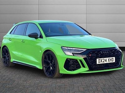 Usado Audi RS3 Comfort 400 HP (294 kW) 2024 Verde Sedan