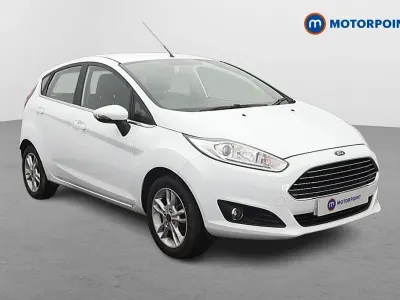 Used Ford Fiesta Zetec 82 HP (60 kW) 2017 White Hatchback