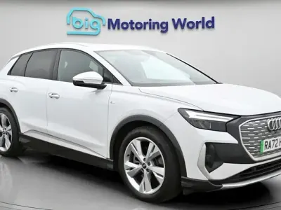Usado Audi Q4 e-tron S-Line 150 kW (204 HP) 2023 Branco SUV