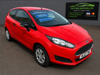 Used Ford Fiesta Studio 82 HP (60 kW) 2013 Red Hatchback