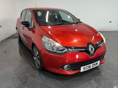 Używany Renault Clio IV Dynamique 90 KM (66 kW) 2016 Czerwony Hatchback