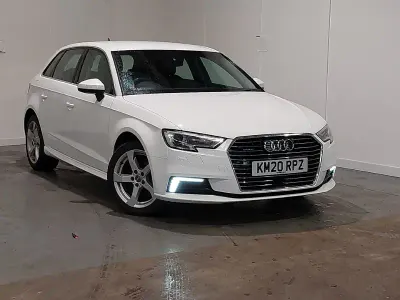 Used Audi A3 e-tron Advanced 204 HP (150 kW) 2020 White Hatchback