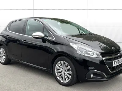 Used Peugeot 208 Allure 82 HP (60 kW) 2018 Black Hatchback