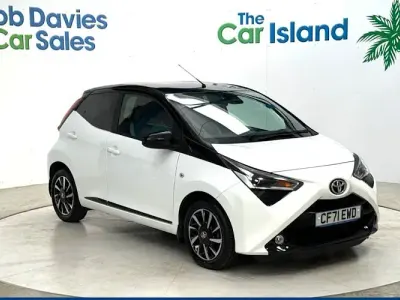 Used Toyota Aygo Trend 72 HP (52 kW) 2021 White Hatchback
