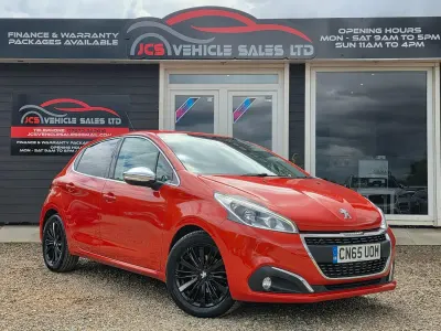 Used Peugeot 208 Allure 100 HP (73 kW) 2015 Orange Hatchback