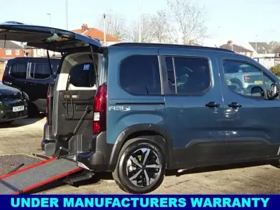 Nouă Peugeot Rifter Access 131 CP (96 kW) 2025 Albastru Monovolum
