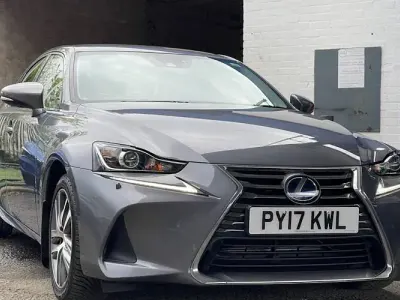 Used Lexus IS300h 223 HP (164 kW) 2017 Grey Sedan