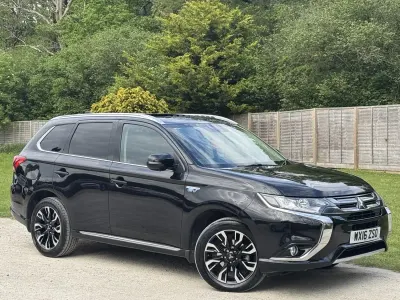 Begagnad Mitsubishi Outlander P-HEV