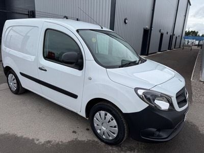 Mercedes Citan 109