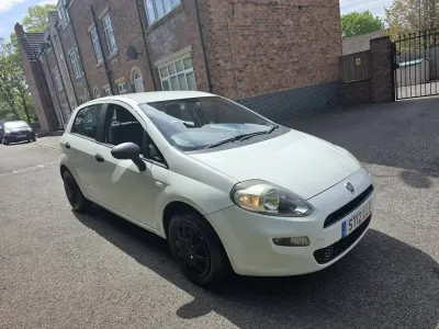 Używany Fiat Punto Pop 2012 Biały Hatchback