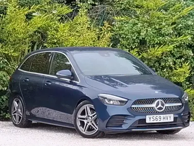 Used Mercedes B180 AMG line 116 HP (85 kW) 2019 Blue Hatchback