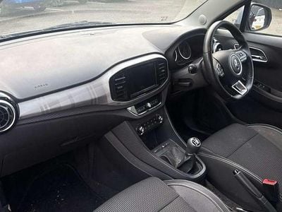 Used MG MG3 Exclusive 106 HP (77 kW) 2023 Silver Hatchback