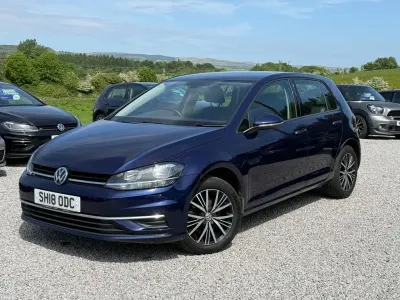 Used VW Golf VII SE 115 HP (84 kW) 2018 Blue Hatchback