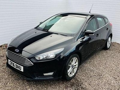Used Ford Focus Zetec 100 HP (73 kW) 2016 Black Hatchback