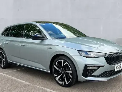 Gebraucht Skoda Scala Monte Carlo 150 PS (110 kW) 2026 Silber Kleinwagen