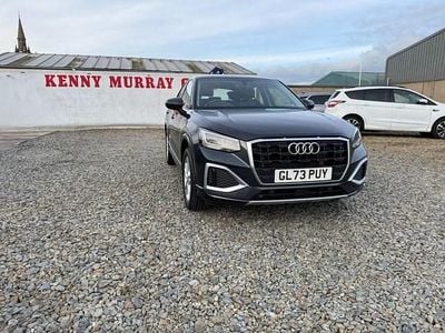 Begagnad Audi Q2 Sport 110 HK (80 kW) 2023 Grå SUV