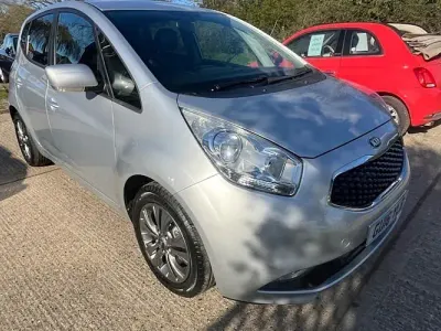 Used Kia Venga 125 HP (91 kW) 2016 Silver Hatchback