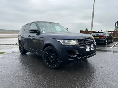 Used Land Rover Range Rover Vogue 258 HP (189 kW) 2017 Blue SUV