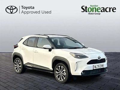 White New 2025 Toyota Yaris Cross Design SUV | £25,000 (Fair price)
