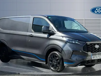Usado Ford Transit Custom Sport 170 HP (125 kW) 2024 Van