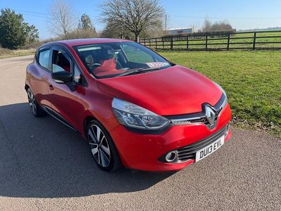 Used Renault Clio IV Dynamique 2013 Red Hatchback