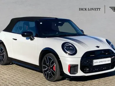 Usado Mini John Cooper Works 228 CV (167 kW) 2025 Blanco Utilitario