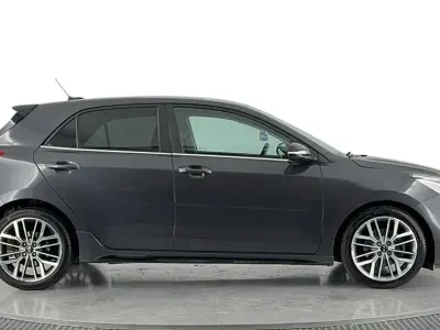 Begagnad Kia Rio GT-Line 118 HK (86 kW) 2020 Grå Halvkombi