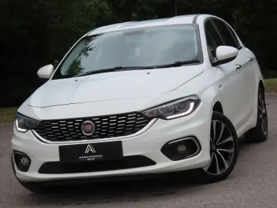 Used Fiat Tipo Lounge 95 HP (69 kW) 2017 White Hatchback