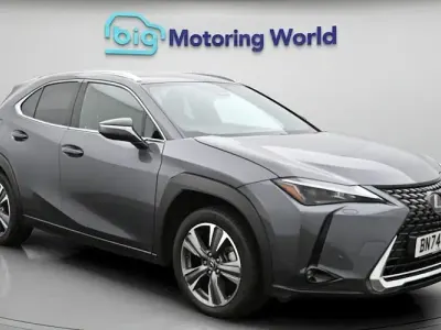 Usado Lexus UX 150 kW (204 HP) 2024 SUV