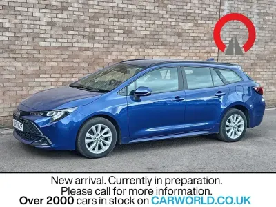 Used Toyota Corolla 140 HP (102 kW) 2023 Blue Estate