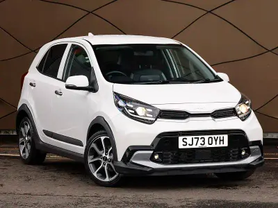 Second-hand Kia Picanto X-Line 66 CP (48 kW) 2023 Alb Hatchback
