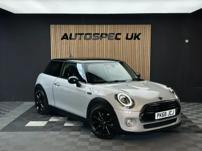 Used Mini Cooper Hatch 136 HP (100 kW) 2018 Silver Hatchback