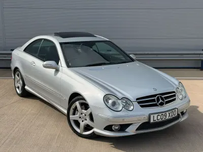 Begagnad Mercedes CLK280 2009 Silver Sportkupé