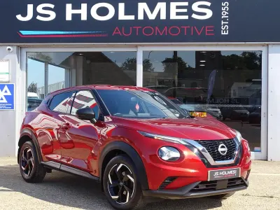 Used Nissan Juke N-Connecta 114 HP (83 kW) 2022 Red SUV