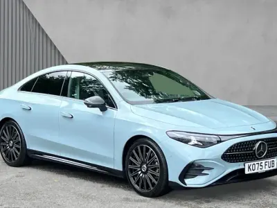 Used Mercedes CLA220 AMG Line Premium Plus 190 HP (139 kW) 2026 Green