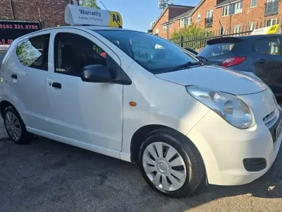 Used Suzuki Alto 68 HP (50 kW) 2013 White Hatchback