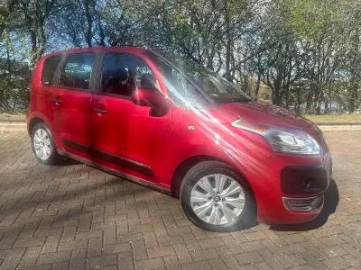 Usado Citroën C3 Picasso 115 CV (84 kW) 2011 Rojo Monovolumen