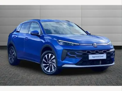Used VW T-Roc Life 150 HP (110 kW) 2026 Blue SUV