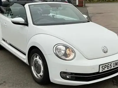 Begagnad VW Beetle Cabriolet Design 2015 Cab