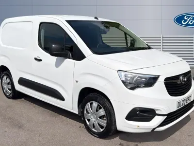 Usado Vauxhall Combo Sportive 100 HP (73 kW) 2007 Monovolume