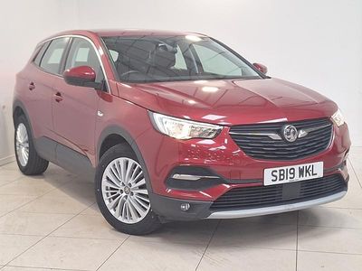 Used Vauxhall Grandland X 130 HP (95 kW) 2019 Red SUV