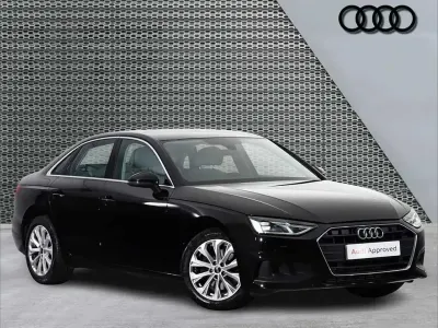 Używany Audi A4 Comfort 147 KM (108 kW) 2023 Czarny Sedan/Limuzyna