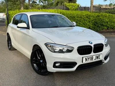 Used BMW 120 Sport Line 190 HP (139 kW) 2018 White Hatchback
