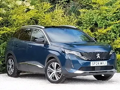Used Peugeot 3008 Allure 136 HP (100 kW) 2024 Blue SUV