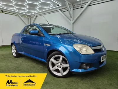 Używany Vauxhall Tigra 2008 Niebieski Kabriolet