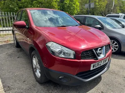 Used Nissan Qashqai Acenta 110 HP (80 kW) 2012 Red SUV